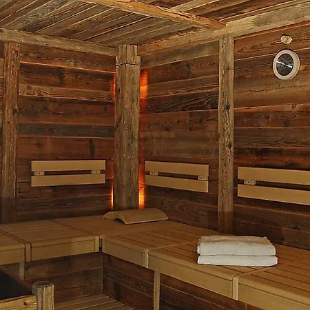 아파트 Sleeps 8 Wifi 로이커바드